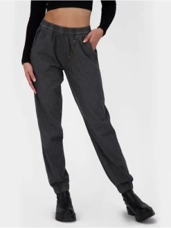 Damen Chino Alexisak Dnm In Schwarz