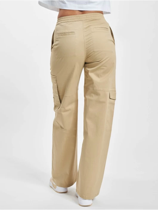 Calvin Klein Damen Cargohose Archival Monologo In Beige 4 Calvin Klein Damen Cargohose Archival Monologo In Beige – Bild 2
