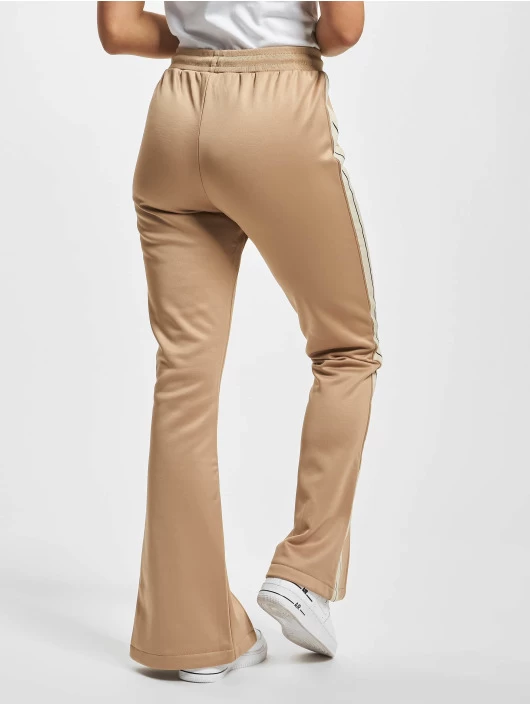 Ellesse Damen Jogginghose Evelin Flared In Braun 4 Ellesse Damen Jogginghose Evelin Flared In Braun – Bild 2