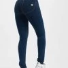 Freddy Damen Skinny Jeans Zipper In Blau 2 Freddy Damen Skinny Jeans Zipper In Blau -Modegeschäft für Damen freddy skinny jeans blau 929009