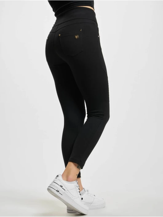 Freddy Damen Skinny Jeans N.O.W.® Yoga - 7/8 Mid In Schwarz 3 Freddy Damen Skinny Jeans N.O.W.® Yoga - 7/8 Mid In Schwarz