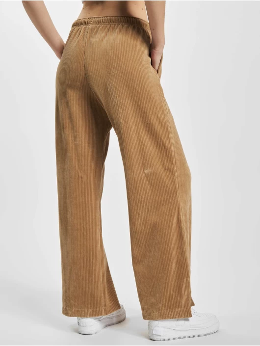 Nike Damen Chino W Nsw Vlr Hr Wide In Beige 4 Nike Damen Chino W Nsw Vlr Hr Wide In Beige – Bild 2