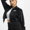 Nike Damen Übergangsjacke NSW Air In Schwarz -Modegeschäft für Damen nike uebergangsjacke schwarz 855930