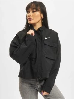 Nike Damen Übergangsjacke Essntl Woven Field In Schwarz