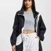 Nike Damen Übergangsjacke Sportswear Windrunner W In Schwarz -Modegeschäft für Damen nike uebergangsjacke schwarz 981859