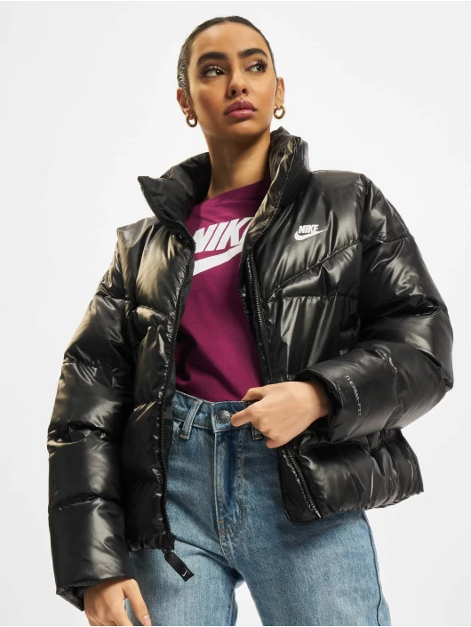 Nike Damen Winterjacke NSW City In Schwarz 3 Nike Damen Winterjacke NSW City In Schwarz