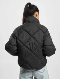 Titelseite -Modegeschäft für Damen only puffer jacket schwarz 948731 1