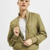 URBAN CLASSICS Damen Bomberjacke Light Bomber In Khaki -Modegeschäft für Damen urban classics bomberjacke khaki 821399