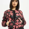 URBAN CLASSICS Damen Bomberjacke Roses In Schwarz