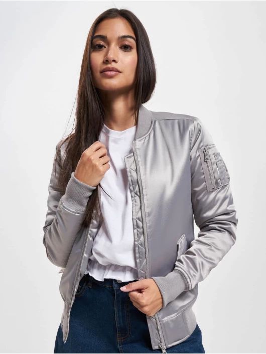 URBAN CLASSICS Damen Bomberjacke Satin Bomber In Silberfarben 3 URBAN CLASSICS Damen Bomberjacke Satin Bomber In Silberfarben
