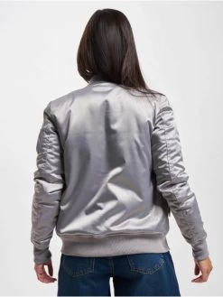 Titelseite -Modegeschäft für Damen urban classics bomberjacke silberfarben 293689 1