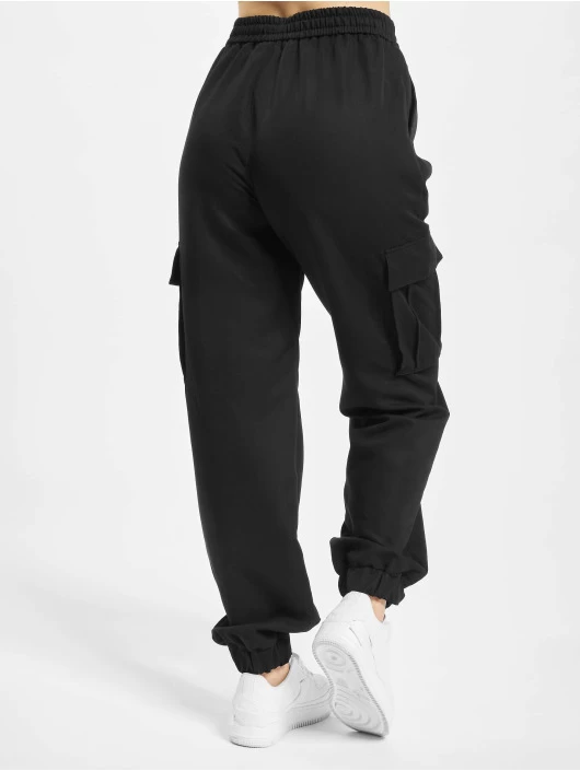 URBAN CLASSICS Damen Cargohose Viscose Twill In Schwarz 4 URBAN CLASSICS Damen Cargohose Viscose Twill In Schwarz – Bild 2