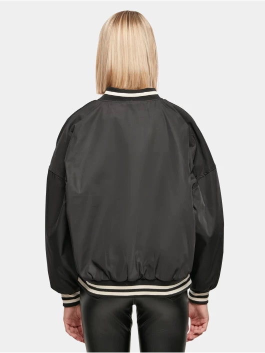 URBAN CLASSICS Damen College Jacke Ladies Oversized Recycled In Schwarz 4 URBAN CLASSICS Damen College Jacke Ladies Oversized Recycled In Schwarz – Bild 2