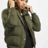 URBAN CLASSICS Damen Puffer Jacket Hooded Puffer In Olive -Modegeschäft für Damen urban classics puffer jacket olive 399893