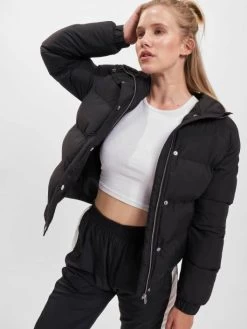 URBAN CLASSICS Damen Puffer Jacket Hooded Puffer In Schwarz