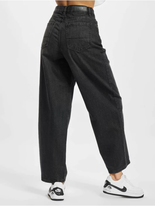 URBAN CLASSICS Damen Straight Fit Jeans Ladies High Waist Wide Leg Cropped In Schwarz 4 URBAN CLASSICS Damen Straight Fit Jeans Ladies High Waist Wide Leg Cropped In Schwarz – Bild 2